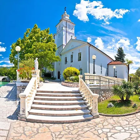 Holiday home Pool House Edita - Happy *