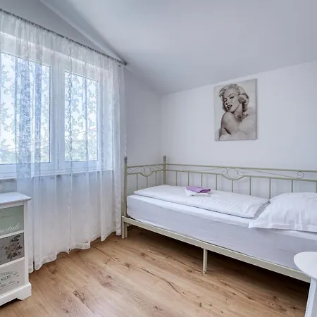 Tatil Evi Pool House Edita - Happy Bribir (Primorje-Gorski Kotar)