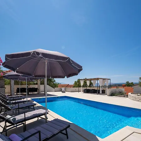 Pool House Edita - Happy Tatil Evi