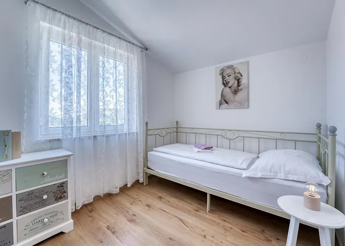 Vikendica Pool House Edita - Happy Bribir (Primorje-Gorski Kotar)