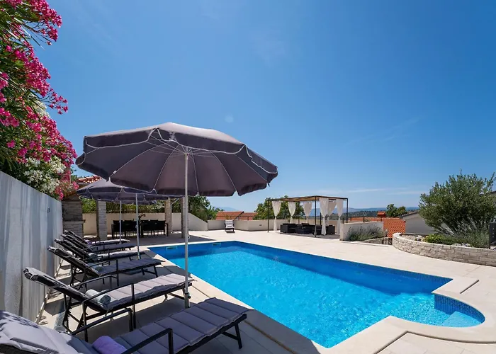 Pool House Edita - Happy Vikendica